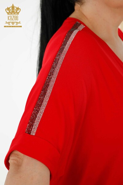 Hurtownia bluzek damskich z haftowanym kamieniem w kolorze czerwonym - 78882 | KAZEE - Thumbnail