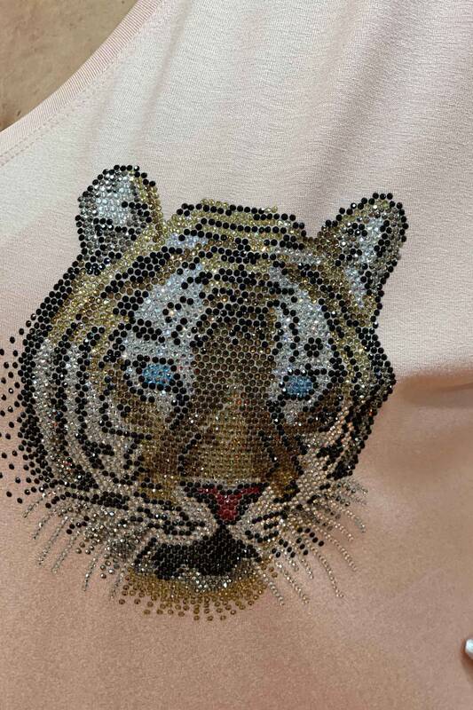 Hurtownia damska bluzka z dekoltem w szpic tygrysa ze szczegółowym haftowanym kryształowym kamieniem - 76577 | Kazee