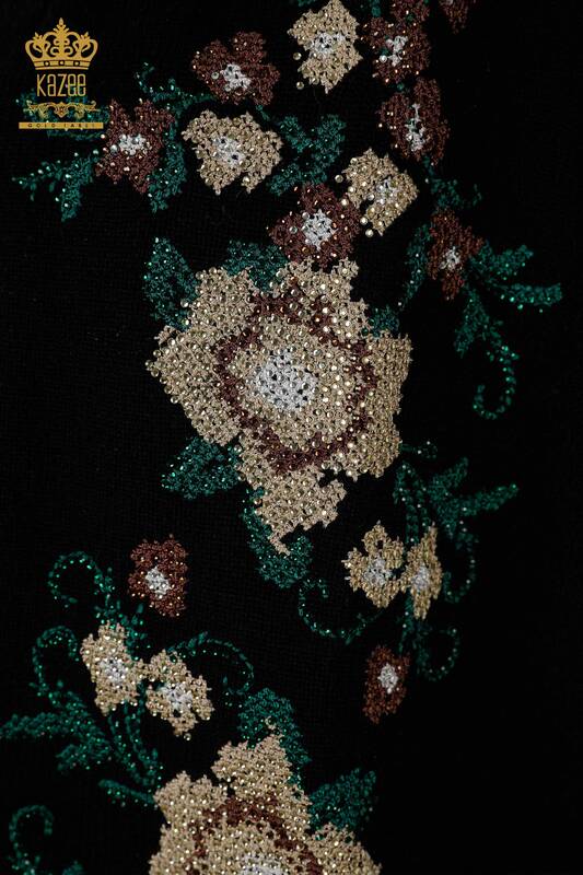 Hurtownia kamizelki damskiej z kwiatowym haftem w kolorze czarnym - 30644 | KAZEE