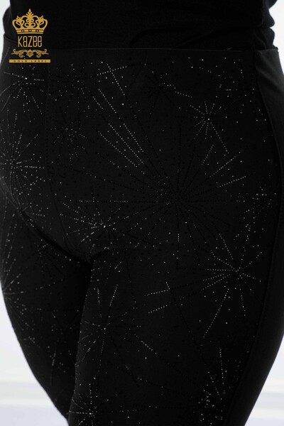 Hurtownia spodni damskich legginsów czarnych z haftem z kryształowymi kamieniami - 3573 | KAZEE - Thumbnail (2)