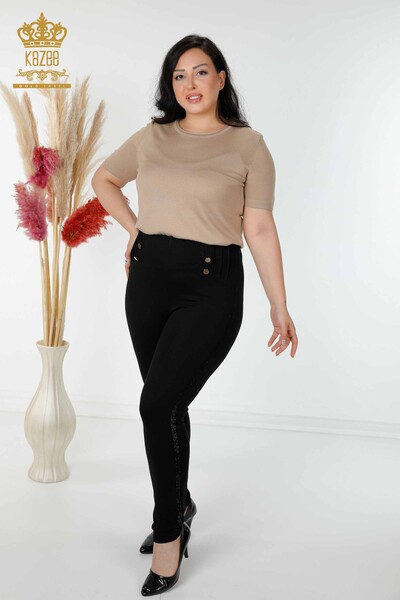 Kazee - Hurtownia spodni damskich legginsów z guzikami szczegółowymi w kolorze czarnym - 3480 | KAZEE