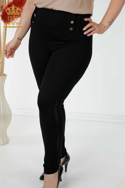 Hurtownia spodni damskich legginsów z guzikami szczegółowymi w kolorze czarnym - 3480 | KAZEE - Thumbnail
