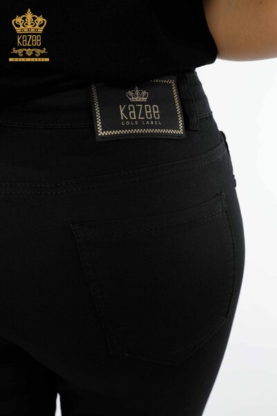 Hurtownia jeansów damskich czarnych z wzorem ptaków - 3603 | KAZEE - 9