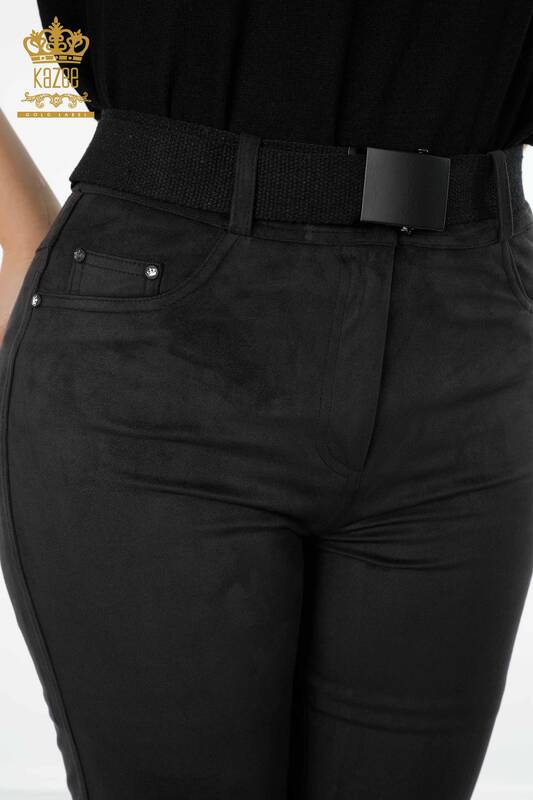 Hurtownia jeansów damskich czarnych z paskiem - 3358 | KAZEE