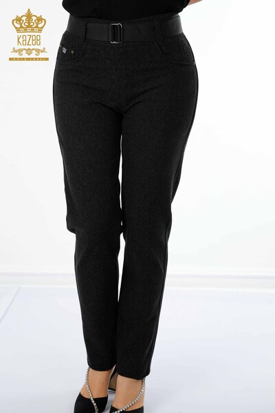 Hurtownia jeansów damskich czarnych z paskiem - 3662 | KAZEE - Thumbnail