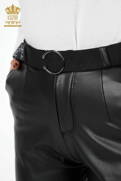 Hurtownia damskich spodni skórzanych z logo Kazee z paskiem i haftowanym kamieniem - 3375 | KAZEE - Thumbnail