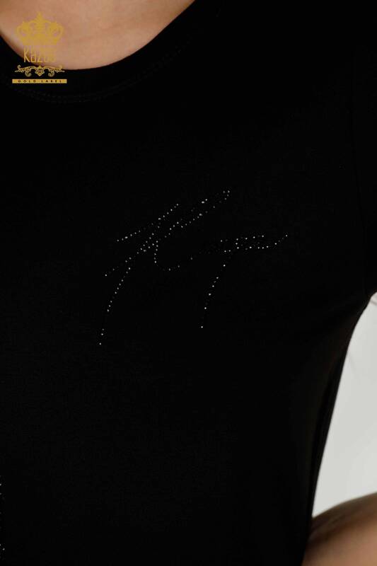 Hurtownia bluzek damskich z haftowanym kamieniem w kolorze czarnym - 79315 | KAZEE