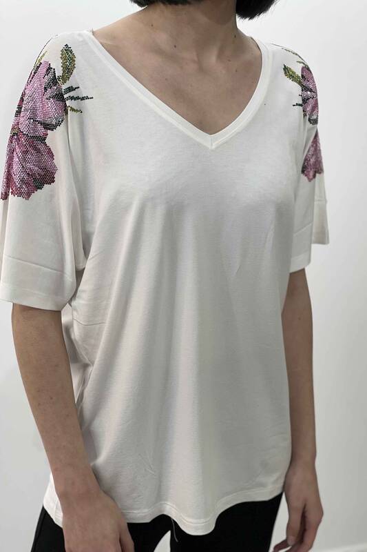 Hurtownia damska bluzki z krótkim rękawem i kwiatowym wzorem z kamieniami na ramionach - 77800 | KAZEE