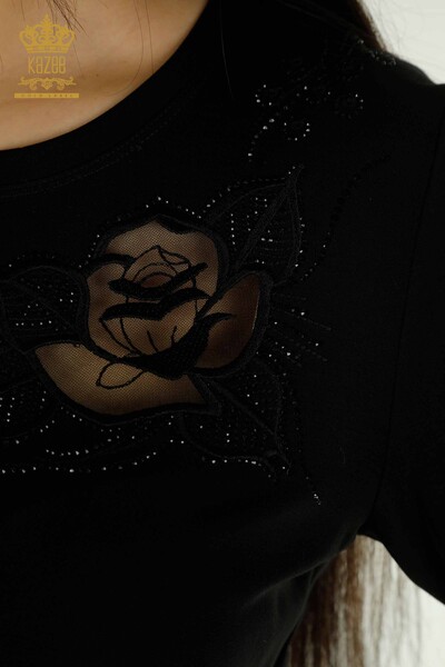 Hurtownia bluzek damskich - Haftowane róże - czarna - 79541 | KAZEE - Thumbnail