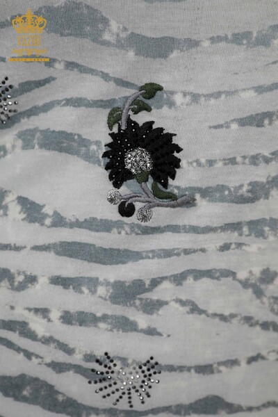 Hurtownia bluzek damskich z haftem w kamieniu, szara - 79138 | KAZEE - Thumbnail