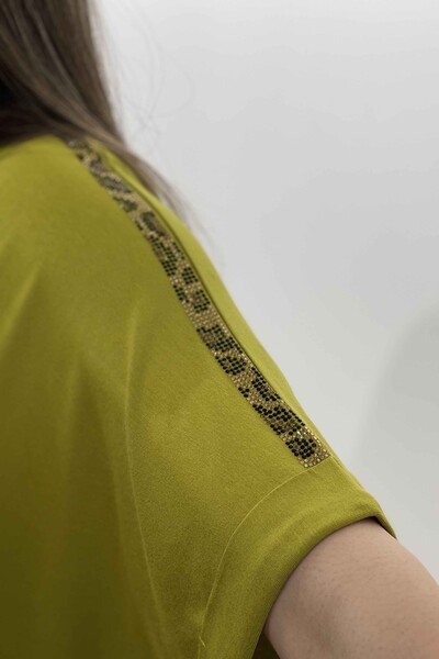 Hurtowa damska bluzka z zegarkiem w panterkę, detale - 77747 | kazee - Thumbnail