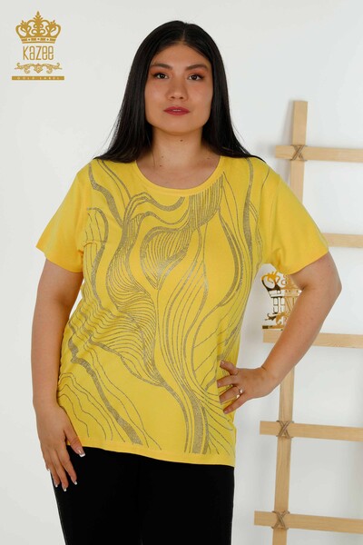 Hurtownia bluzek damskich z haftowanym kamieniem w kolorze żółtym - 79329 | KAZEE - Thumbnail