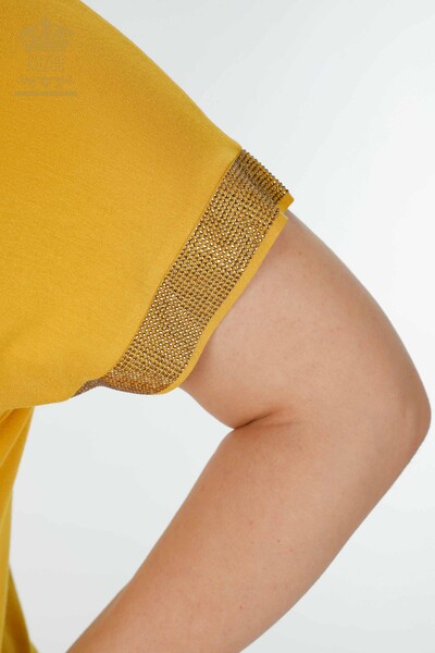 Hurtownia bluzek damskich z haftowanym kamieniem szafranowym - 78918 | KAZEE - Thumbnail