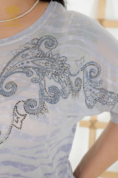 Hurtownia bluzek damskich z kryształowym kamieniem haftowanym w kolorze indygo - 79125 | KAZEE - Thumbnail