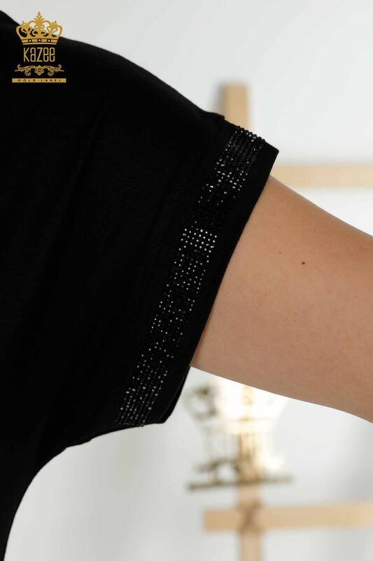 Hurtownia bluzek damskich w panterkę z haftowanym kamieniem w kolorze czarnym - 79066 | KAZEE