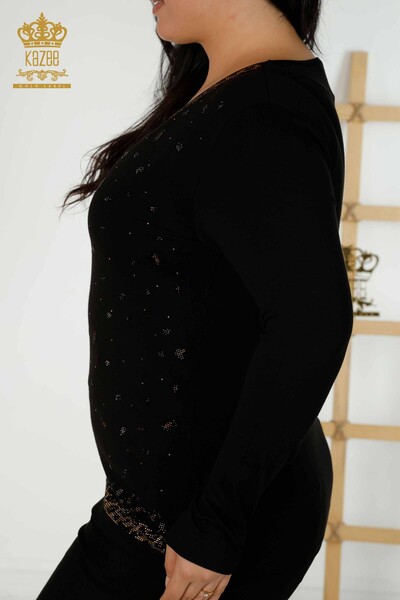 Hurtownia bluzek damskich w panterkę z haftowanym kamieniem w kolorze czarnym - 79377 | KAZEE - Thumbnail