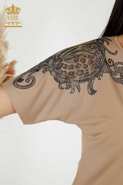 Hurtownia damskiej bluzki na ramię szczegółowa beżowa - 79054 | KAZEE - Thumbnail