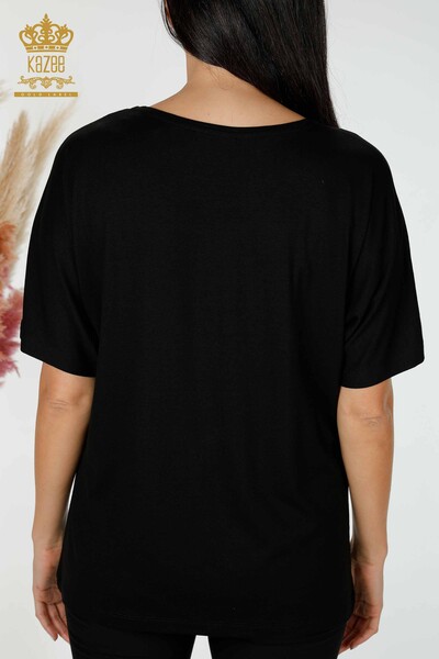 Hurtownia bluzek damskich z tekstem w kolorze czarnym - 78935 | KAZEE - Thumbnail