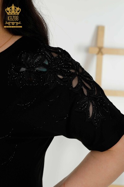 Hurtownia bluzek damskich z tiulowymi detalami Czarna - 79086 | KAZEE - Thumbnail