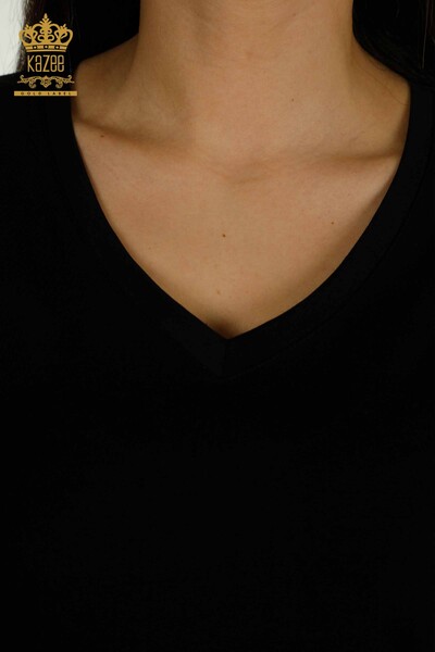 Hurtownia bluzek damskich z dekoltem w szpic, czarna - 79564 | KAZEE - Thumbnail