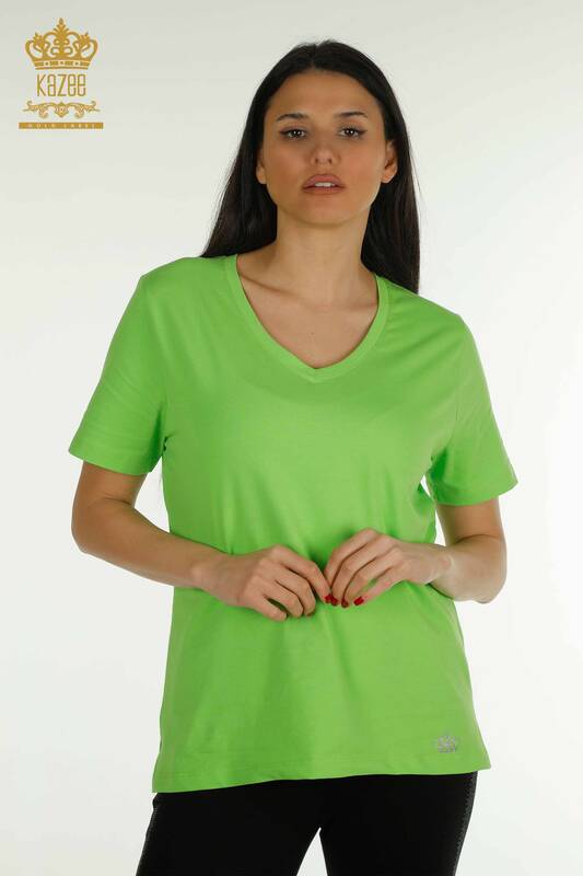 Hurtownia bluzek damskich - dekolt w kształcie litery V - zieleń pistacjowa - 79564 | KAZEE