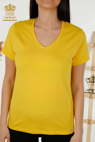 Hurtownia bluzek damskich z dekoltem w kształcie litery V, żółta - 79179 | KAZEE - Thumbnail