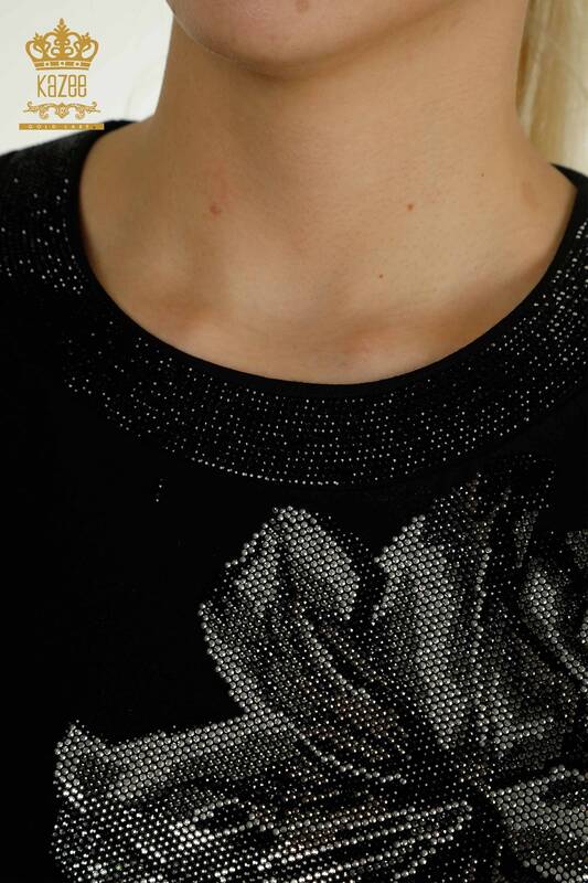 Hurtownia bluzek damskich w kwiatowe wzory, czarna - 79382 | KAZEE