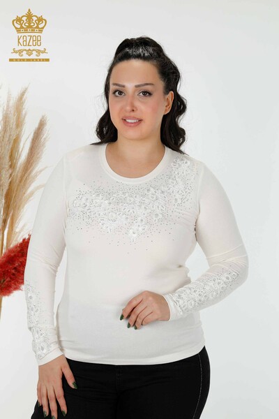 Hurtownia bluzek damskich w kwiatowe wzory ecru - 79010 | KAZEE - Thumbnail