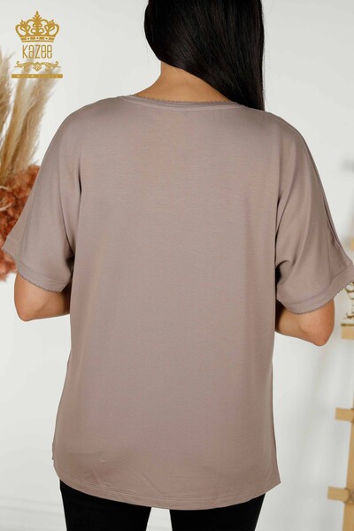 Hurtownia bluzek damskich w kwiatowe wzory z norek - 79306 | KAZEE - Thumbnail