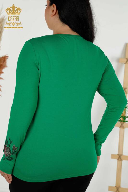 Hurtownia bluzek damskich w kwiatowe wzory w kolorze zielonym - 79042 | KAZEE