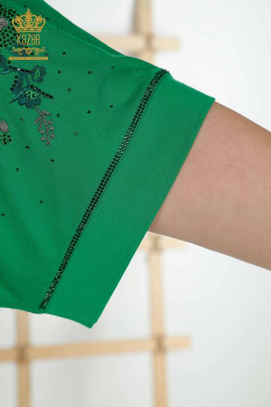 Hurtownia bluzek damskich w kwiatowe wzory w kolorze zielonym - 79068 | KAZEE