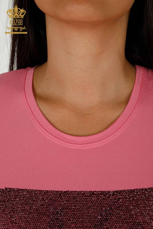 Hurtownia bluzek damskich wzorzystych różowych - 79279 | KAZEE