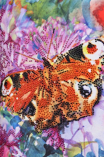 Hurtownia bluzek damskich z nadrukiem cyfrowym, kolorowym wzorem motyla -12005 | KAZEE - Thumbnail