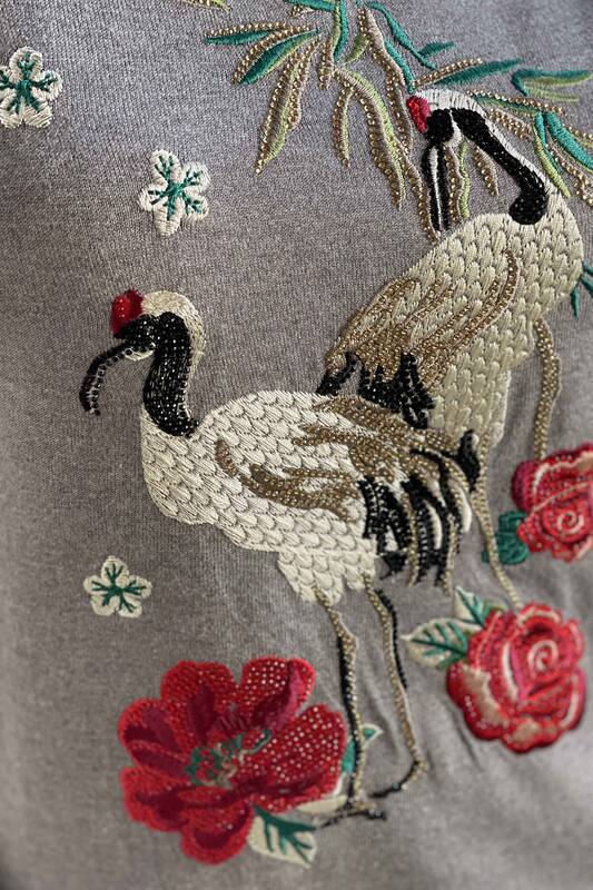 Hurtownia swetrów damskich z dzianiny w kwiatowe wzory z krótkim rękawem - 16600 | KAZEE