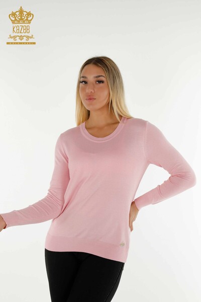 Hurtownia swetrów damskich z dzianiny - Basic - Z Logo - Różowy - 11052 | KAZEE - Thumbnail