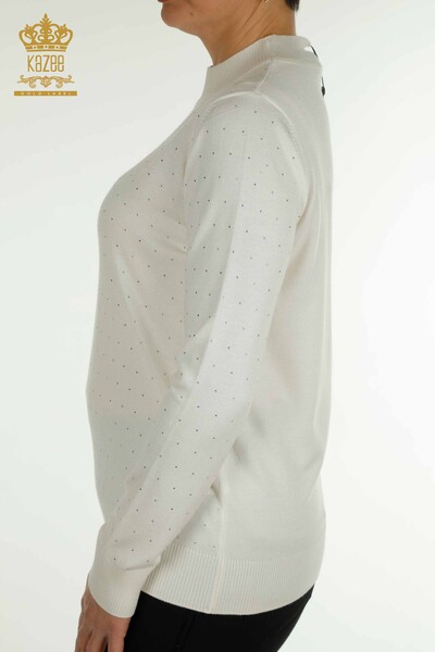 Hurtownia swetrów damskich z dzianiny - Haftowany kamieniami - ecru - 30677 | KAZEE - Thumbnail