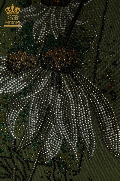 Hurtownia swetrów damskich z dzianiny - Haftowane kwiaty - khaki - 30612 | KAZEE - Thumbnail