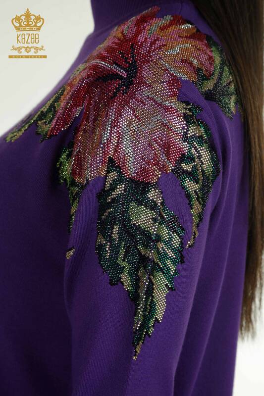Hurtownia swetrów damskich z dzianiny - Na ramię w kwiatki szczegółowe - fioletowe - 30542 | KAZEE