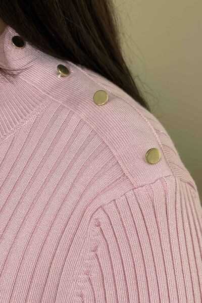 Hurtownia swetrów damskich z wysokim kołnierzem i guzikami na ramionach - 16246 | KAZEE - Thumbnail