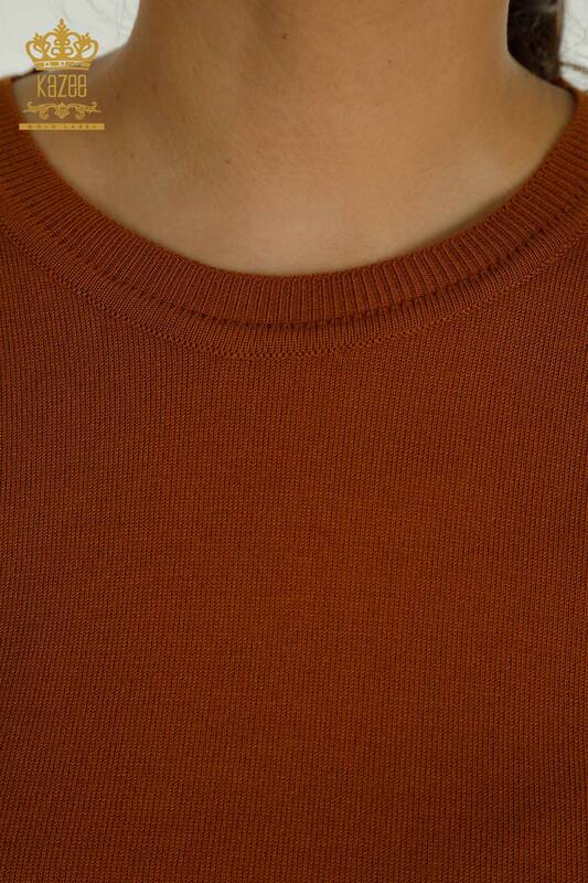 Hurtownia swetrów damskich z dzianiny Basic Logo Tan - 11052 | KAZEE
