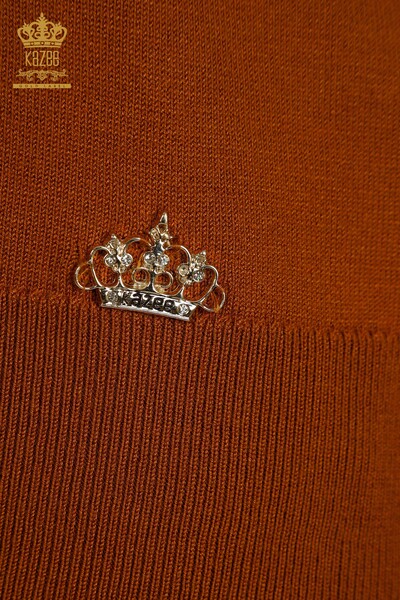 Hurtownia swetrów damskich z dzianiny Basic Logo Tan - 11052 | KAZEE - Thumbnail