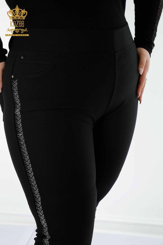 Hurtownia damskich legginsów z kieszeniami czarne - 3586 | KAZEE