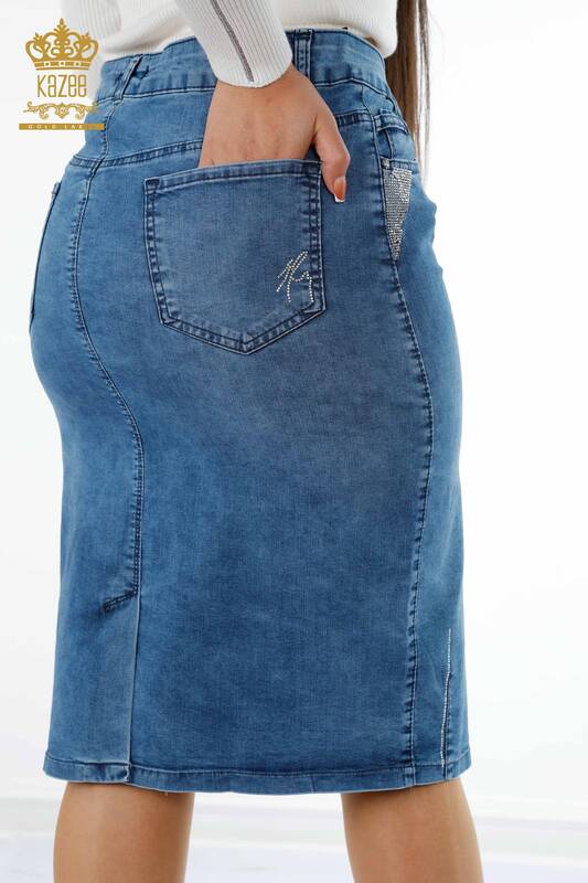 Hurtownia damska spódnica jeansowa Crystal Stone haftowana kieszeń z haftowanym tekstem - 4182 | KAZEE