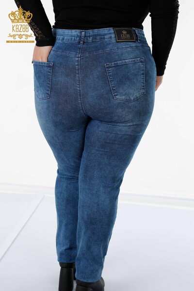 Hurtownia spodni jeansowych damskich w kolorze niebieskim z haftem z kryształowymi kamieniami - 3587 | KAZEE - Thumbnail