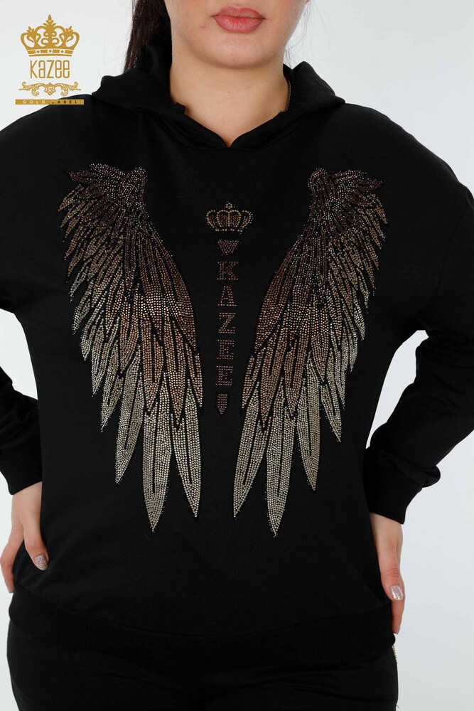 Hurtownia dresu damskiego w kolorze czarnym ze wzorem Angel Wing - 17481 | KAZEE - 3