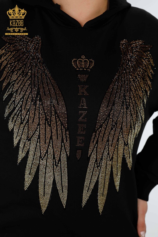 Hurtownia dresu damskiego w kolorze czarnym ze wzorem Angel Wing - 17481 | KAZEE - 4