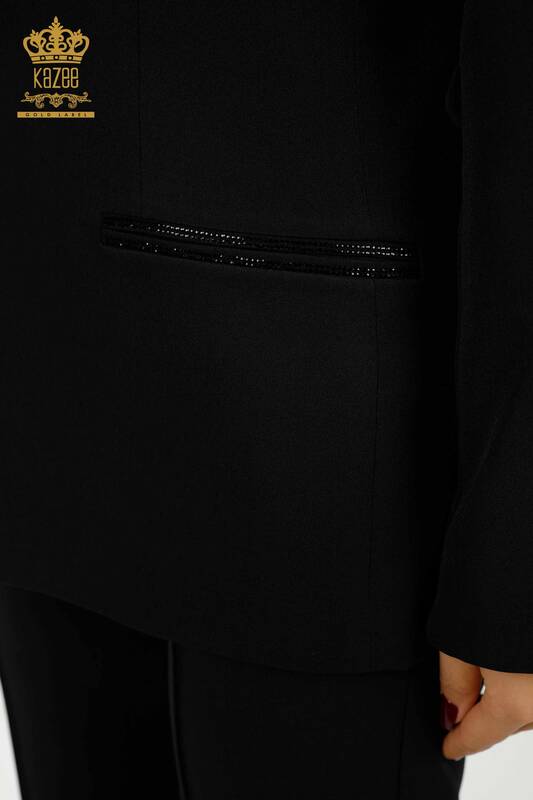 Hurtownia damskiego klasycznego garnituru w panterkę, z haftowanym kamieniem, czarny - 30002 | KAZEE