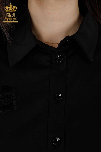 Hurtownia koszul damskich - haftowana w kwiaty - czarna - 20394 | KAZEE - Thumbnail