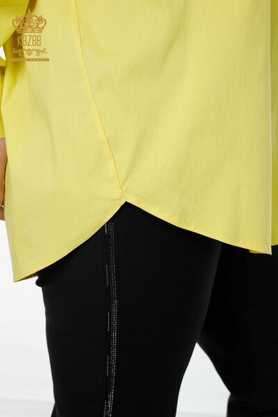 Hurtownia koszul damskich w kolorze żółtym z tiulowymi detalami - 20099 | KAZEE - Thumbnail