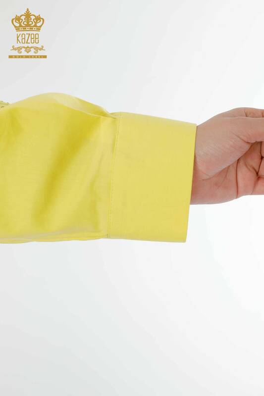 Hurtownia koszul damskich w kolorze żółtym z tiulowymi detalami - 20099 | KAZEE